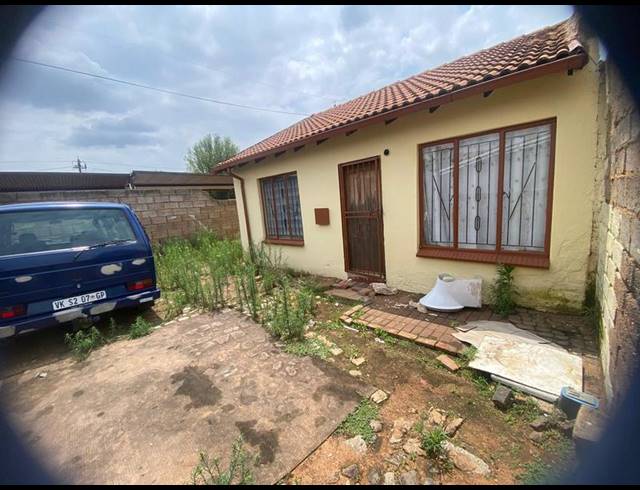 2 BEDROOM HOUSE FOR SALE IN PROTEA GLEN